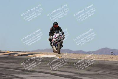 media/Dec-07-2025-CVMA (Sun) [[3e7d2de5dc]]/Race 6-The Shootout/